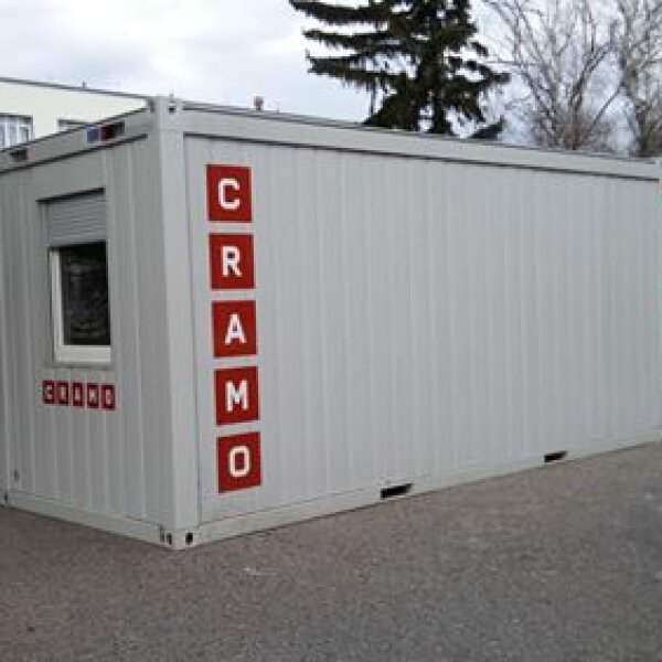 The builders donated a Portakabin to the Vyškov Hospital